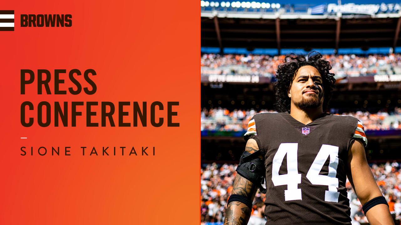 Browns LB Takitaki Encourages Fans To Get Ready For Divisional Round With  'Takis' Chips