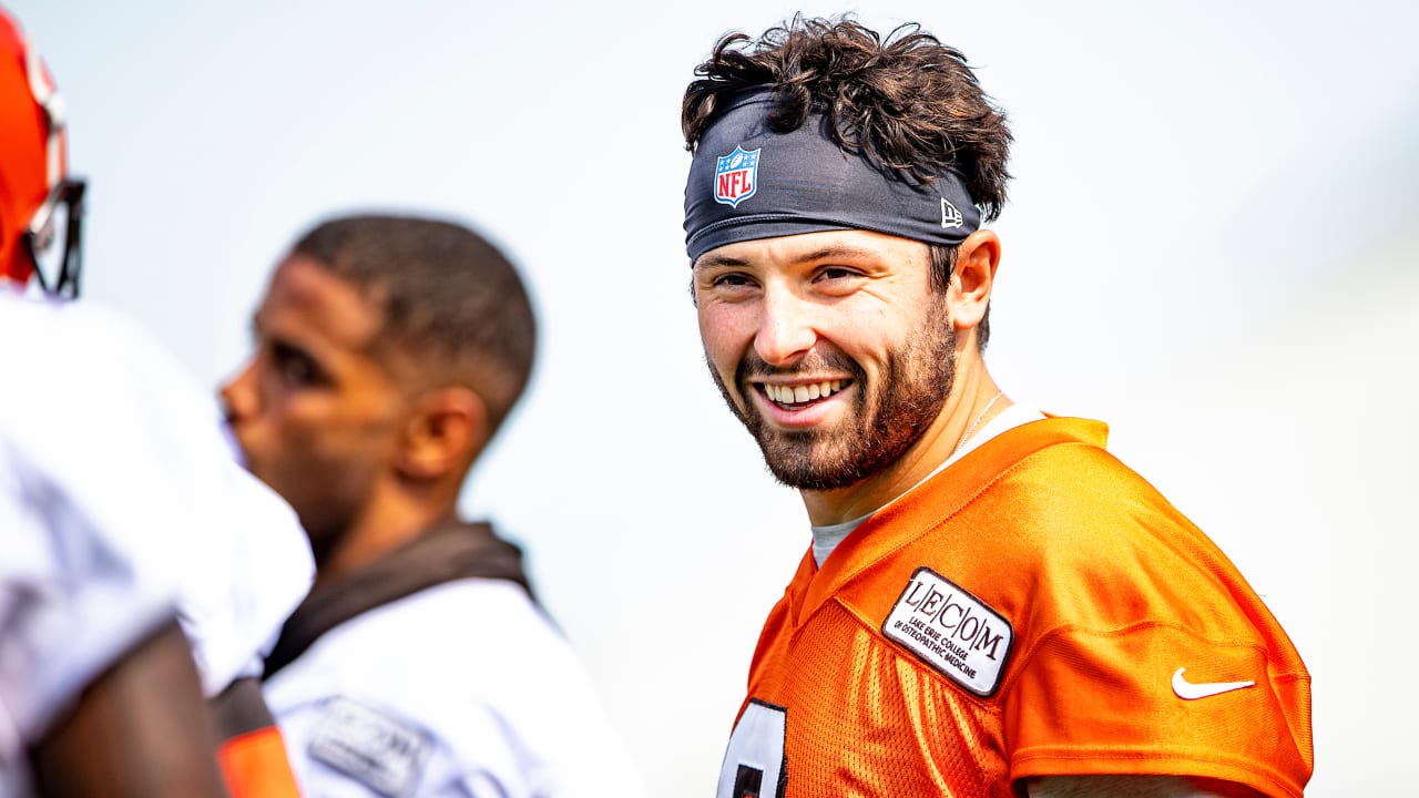 Baker Mayfield Fellow Browns Host Unified Sports Flag