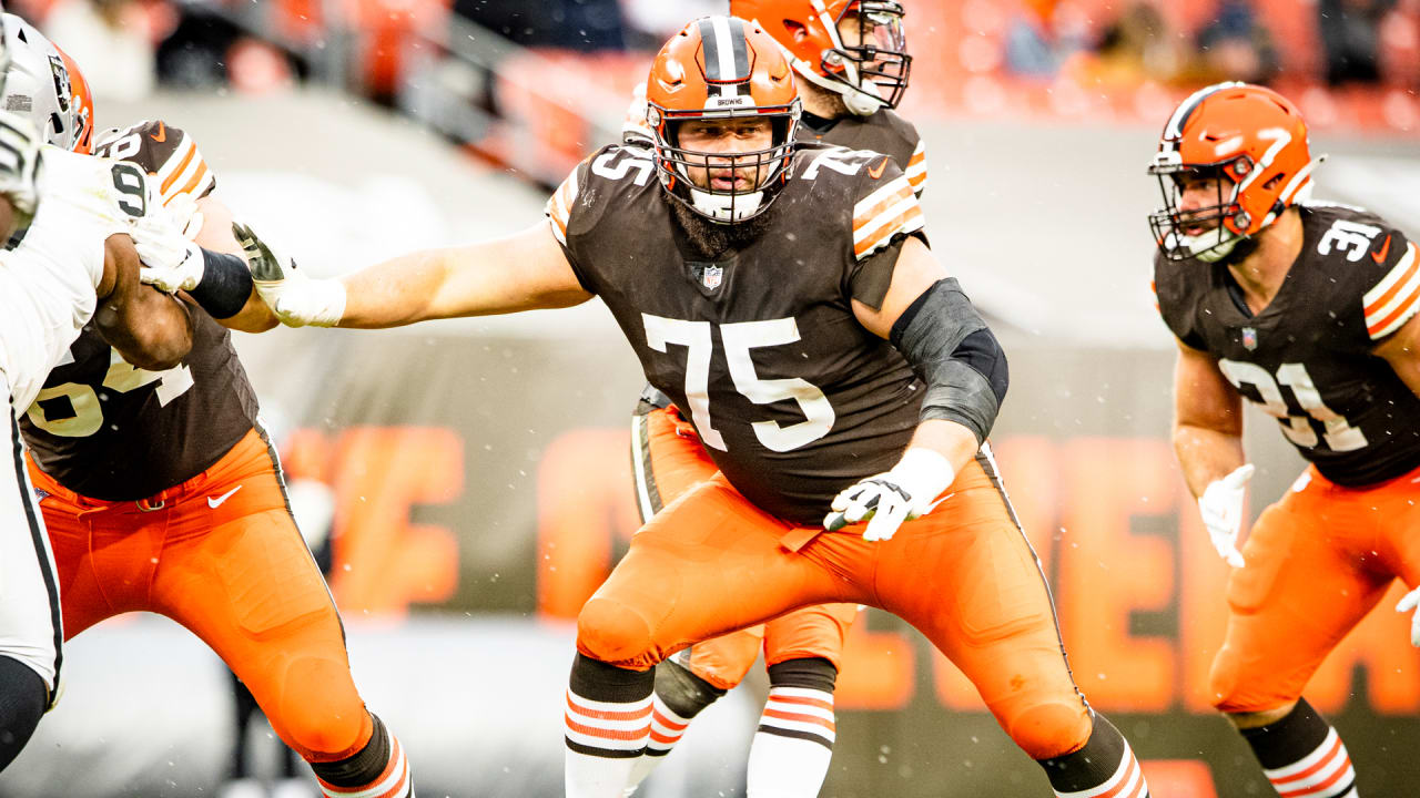 Player Spotlight: Joel Bitonio