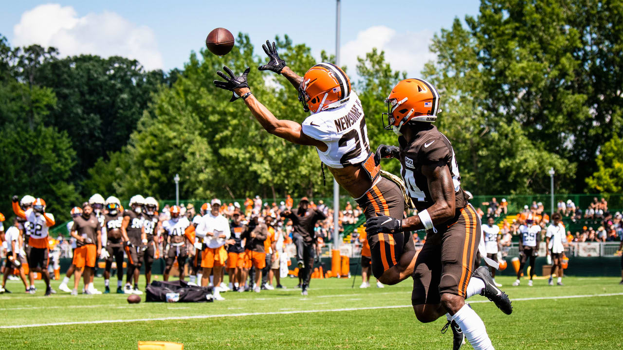 Browns camp updates day 9: Greg Newsome II misses end of practice