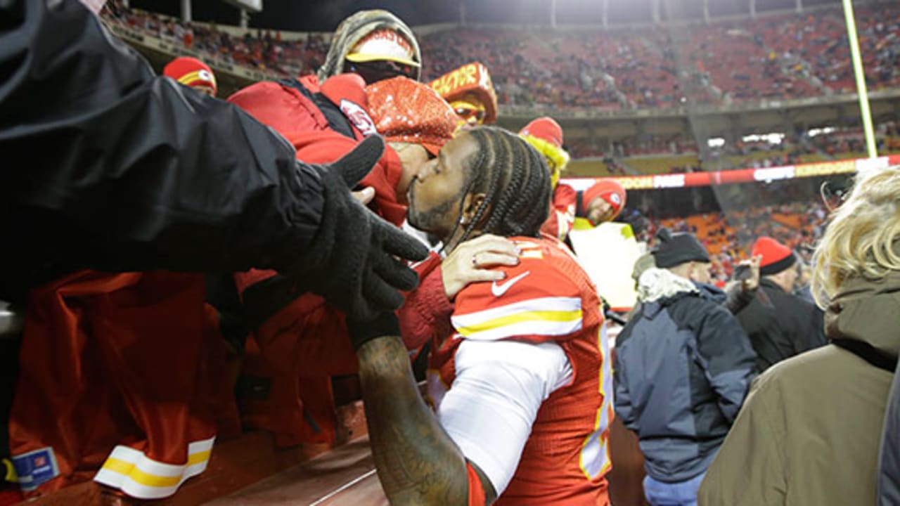 Dwayne Bowe, A Former Chief, Flies To Kansas City For Fan's Funeral : The  Two-Way : NPR