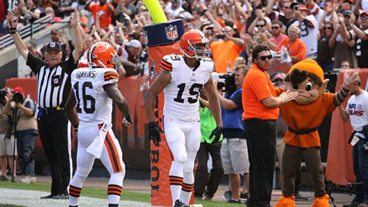 Cleveland Browns receiver Miles Austin hospitalized with kidney