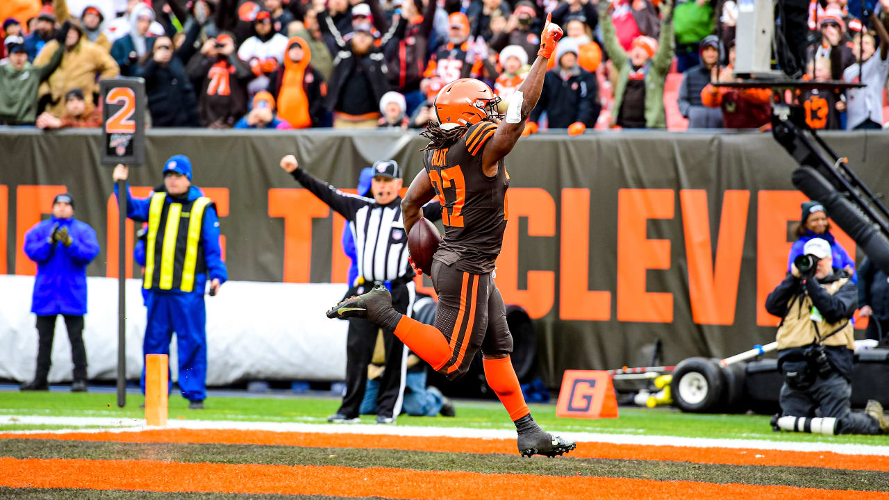 Deshaun Watson finally finds the endzone and Cleveland Browns Stadium  explodes