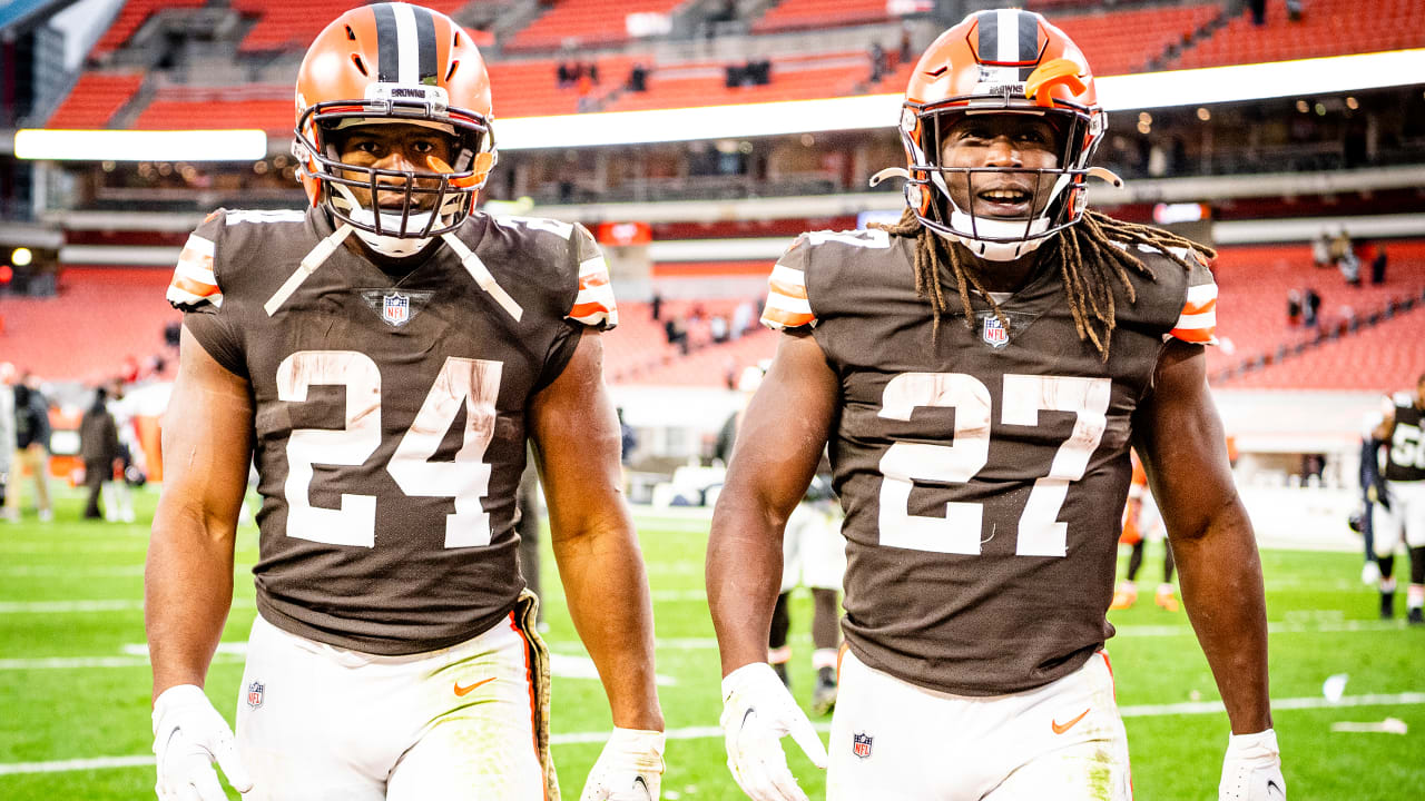 Nick Chubb Kareem Hunt 1000 yards Browns Ravens Monday Night Football