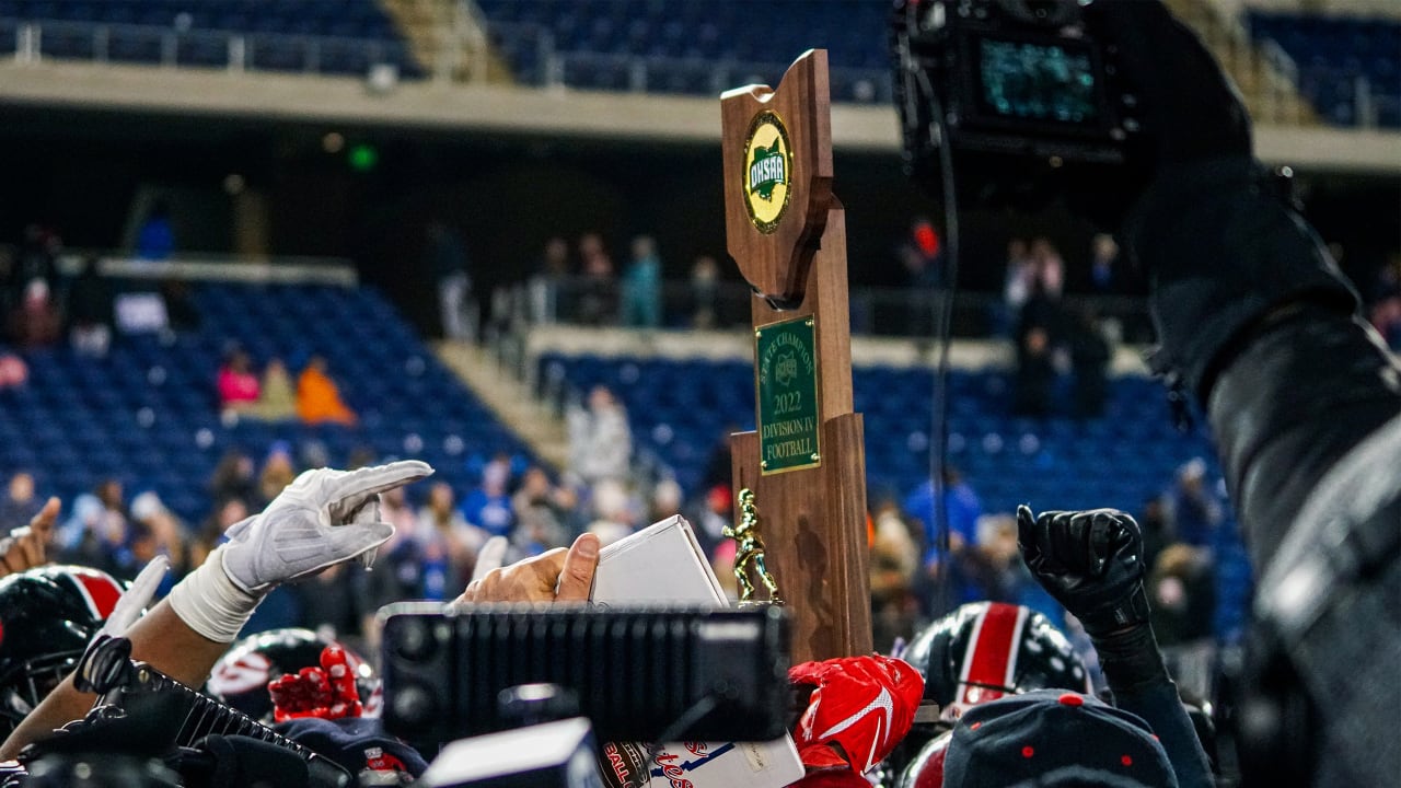 Browns recognize 4 Northeast Ohio High Schools for OHSAA State Championship victories