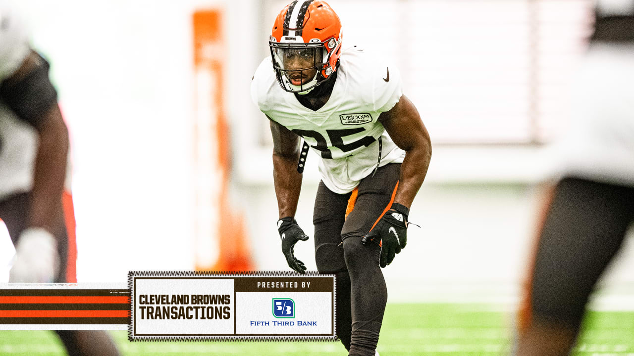 Browns elevate LB Montrel Meander