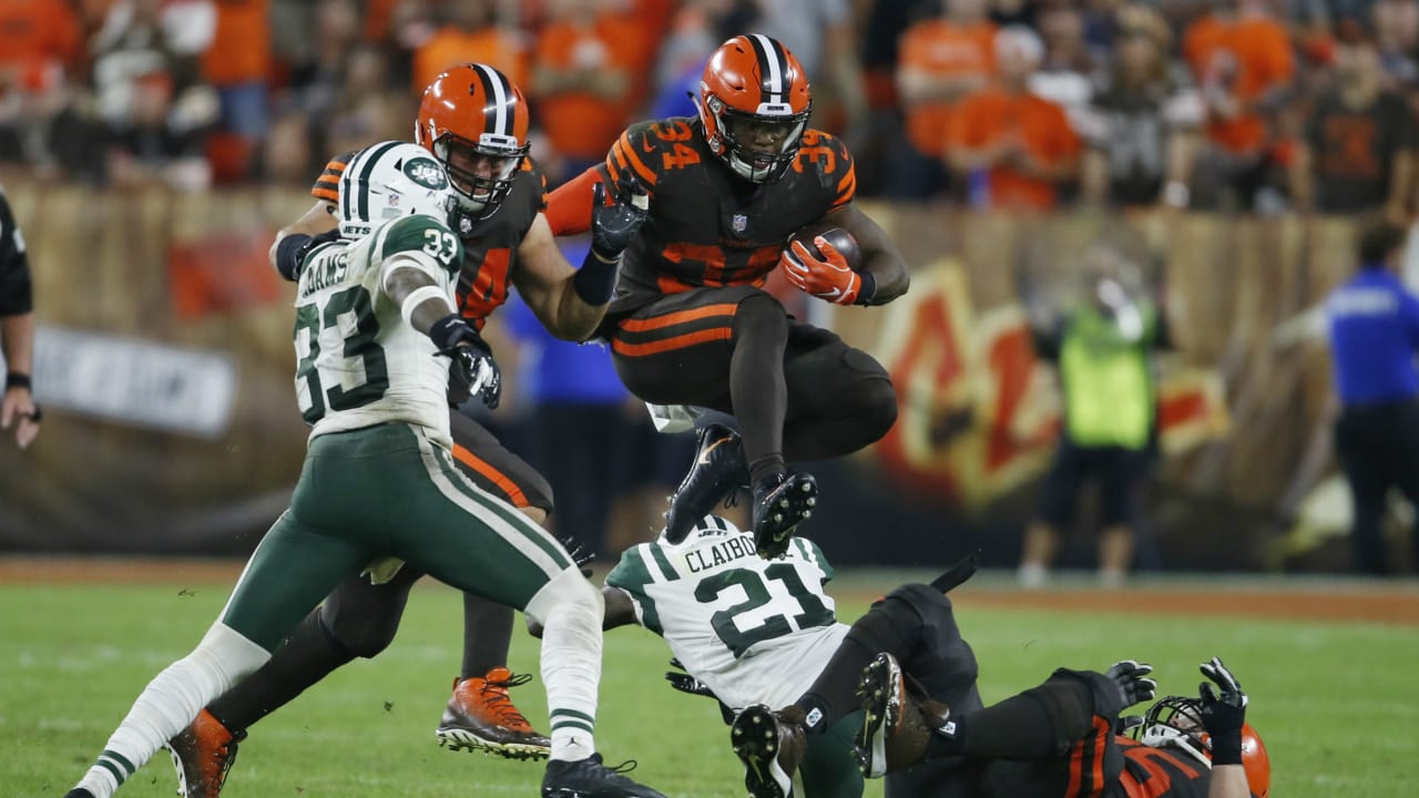 Fatherhood awaits Browns RB Carlos Hyde after big game vs. Jets