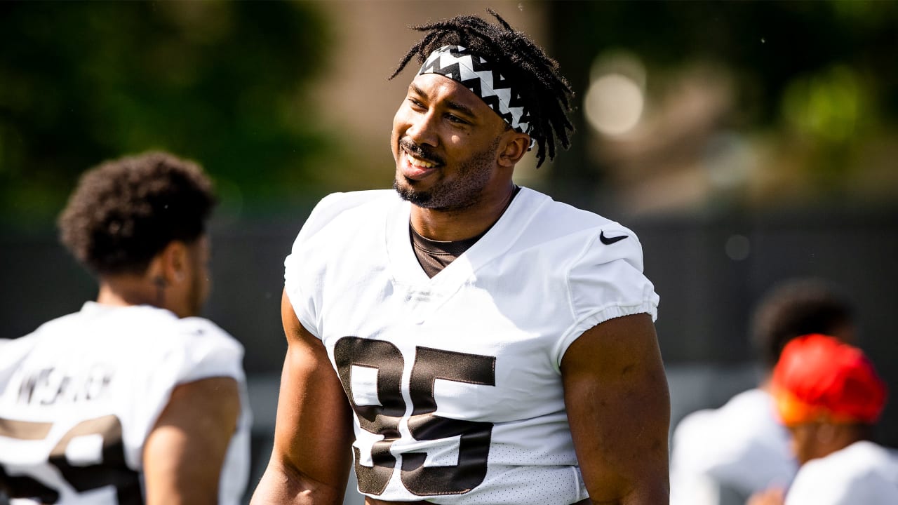 Myles Garrett hosts first youth football camp at Gilmour Academy