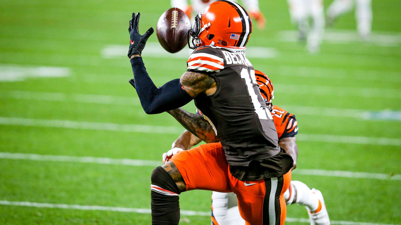 Baker Mayfield finds Odell Beckham Jr. for 42-yard pass