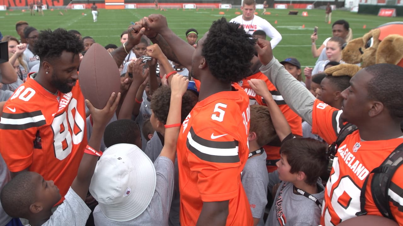 Browns Invite Kids To Training Camp To Do Drills With Players