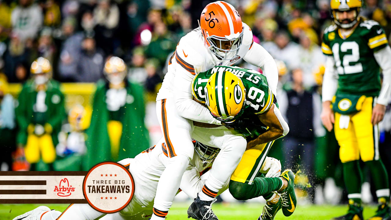 Rodgers sets team record as Packers hold off Browns 24-22