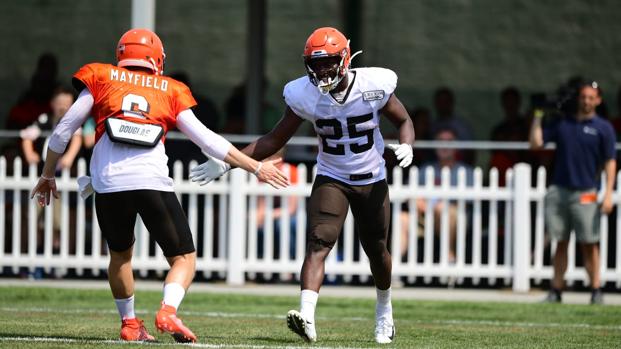 Cleveland Browns: Which wide receivers might lose snaps in 2023? - Dawgs By  Nature