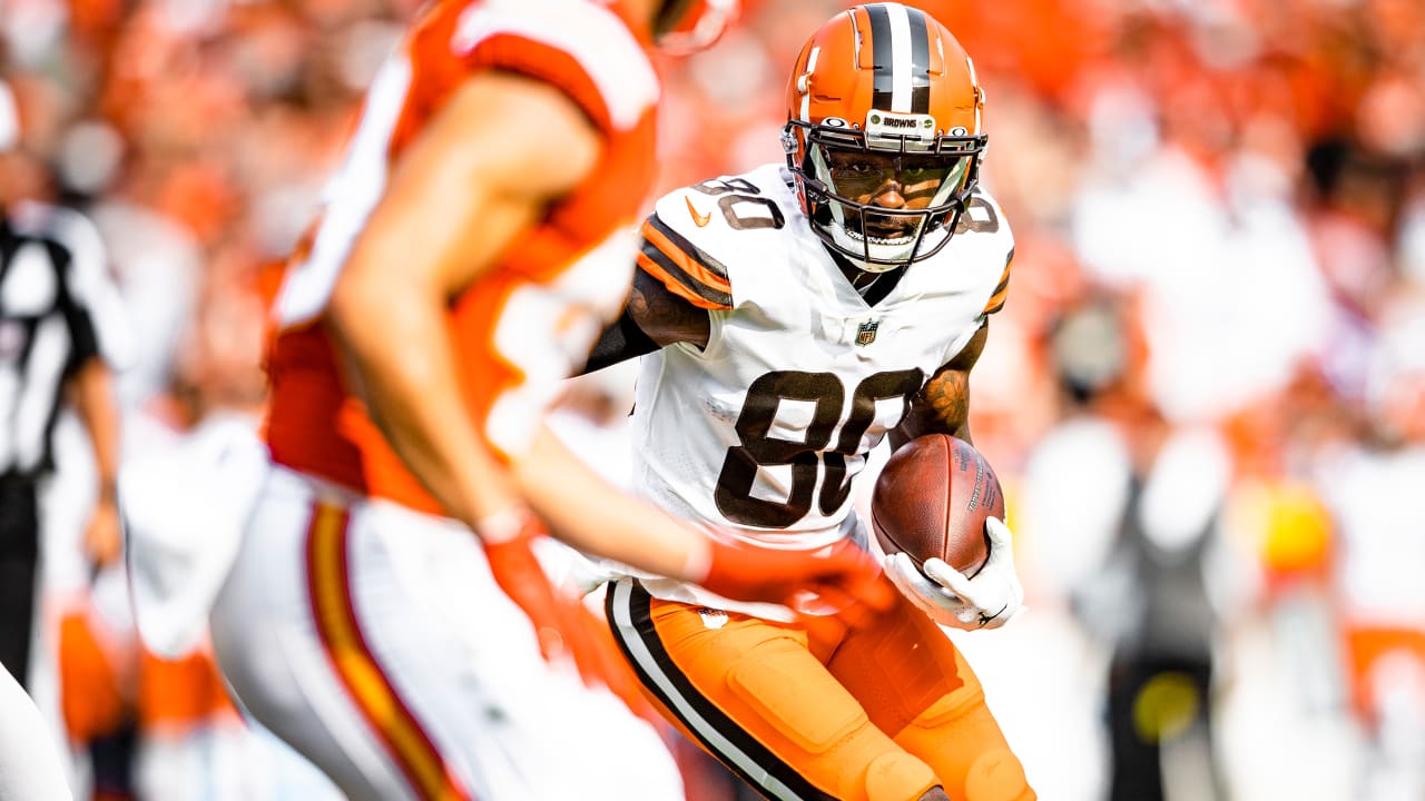 Browns' Jarvis Landry to face Steelers 'for sure' despite knee injury