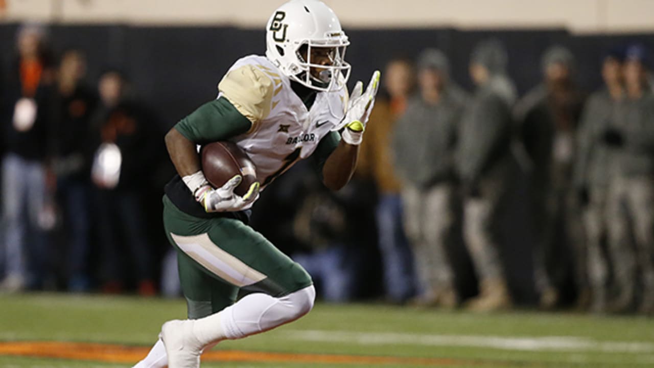 2015 Biletnikoff Award Winner Corey Coleman of Baylor – December 10, 2015 «  Biletnikoff Award