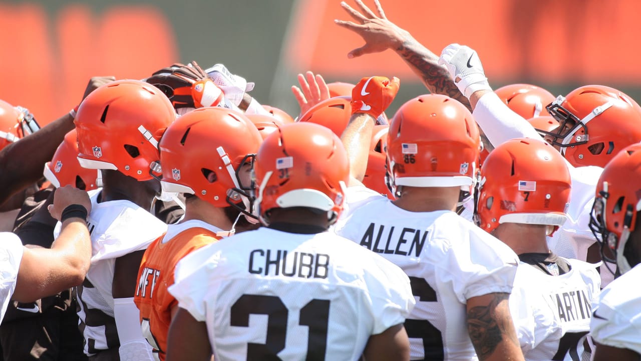 Browns make slew of roster moves on Day 1 of training camp
