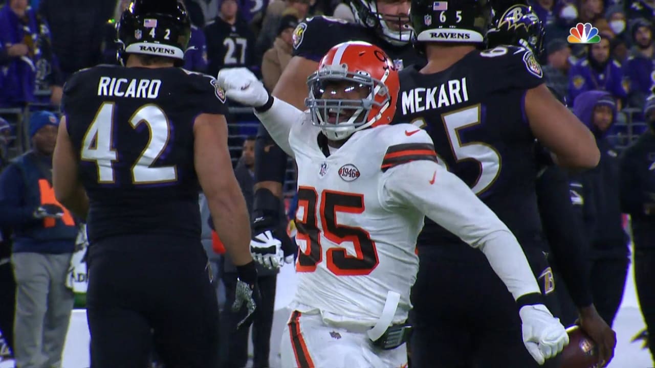 Even Browns' Myles Garrett was in awe of Lamar Jackson's TD pass: 'I  appreciate greatness'