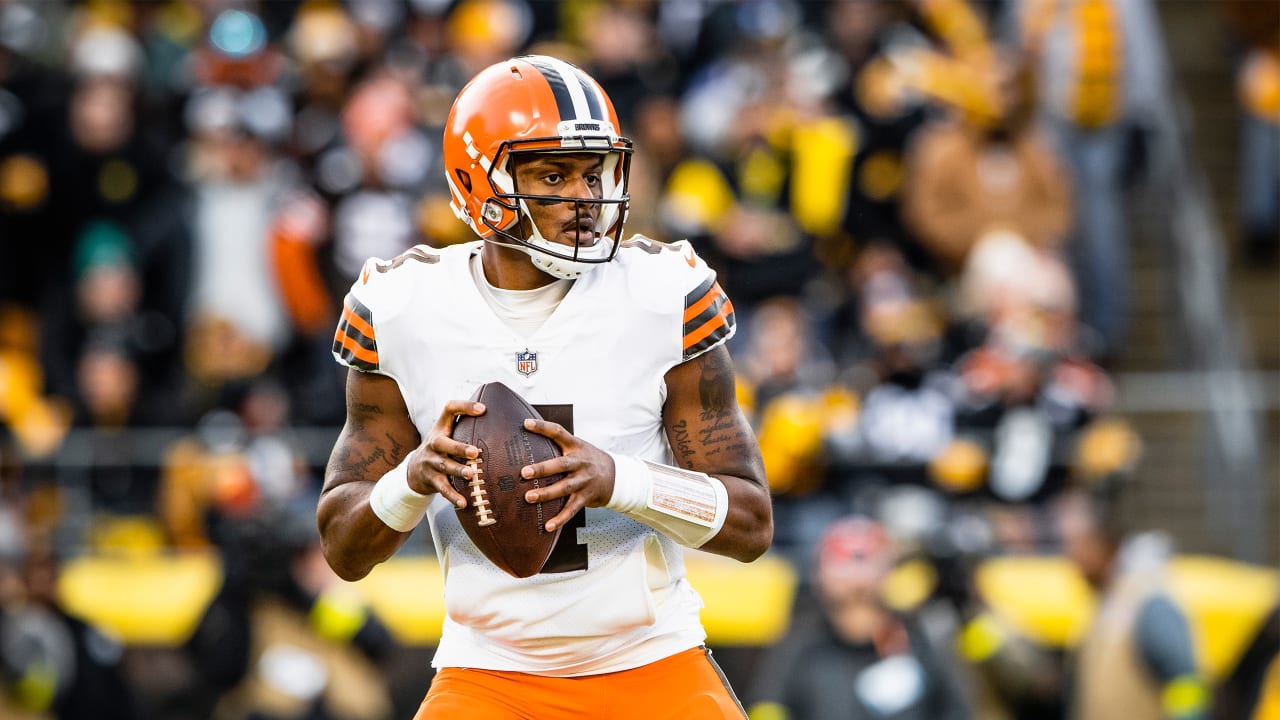 QB Deshaun Watson reports to Browns camp not knowing future