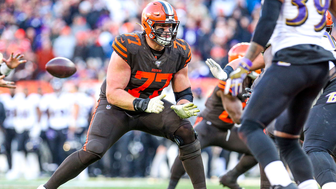 Browns OL Wyatt Teller Becomes Instant Favorite After Cool Fan Moment