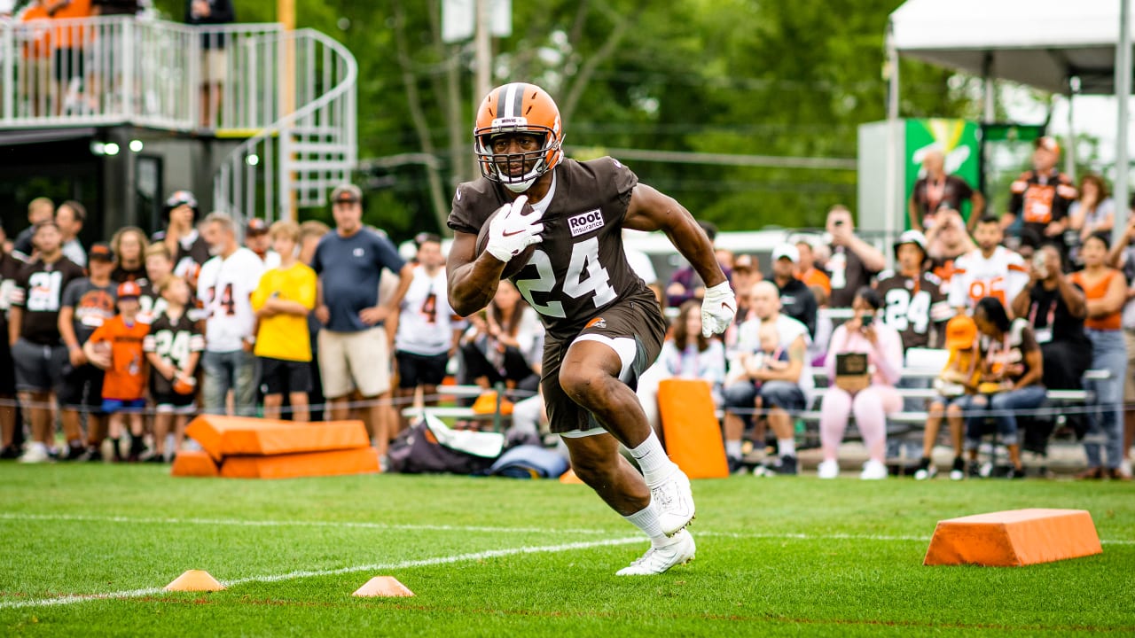 Browns' Harris 'likely' needs season-ending knee surgery