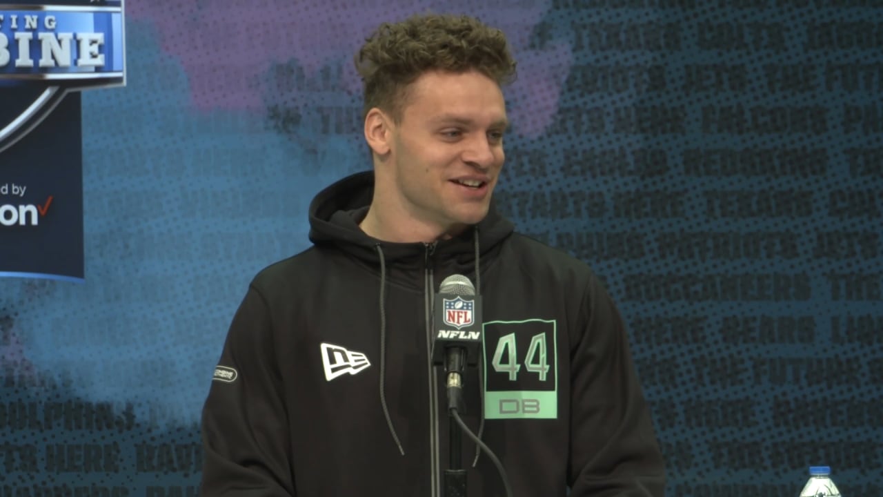 Andrew Siciliano on X: Browns fans were clamoring to buy this sweatshirt  last year when Kevin Stefanski would wear it on the podium. The logo is  great. it doesn't really matter if