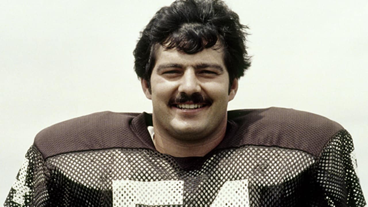 Cleveland Browns: Former center Tom DeLeone passes away