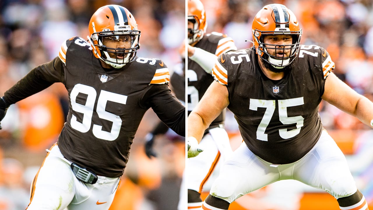 Joel Bitonio wins Browns media Dino Lucarelli Good Guy Award