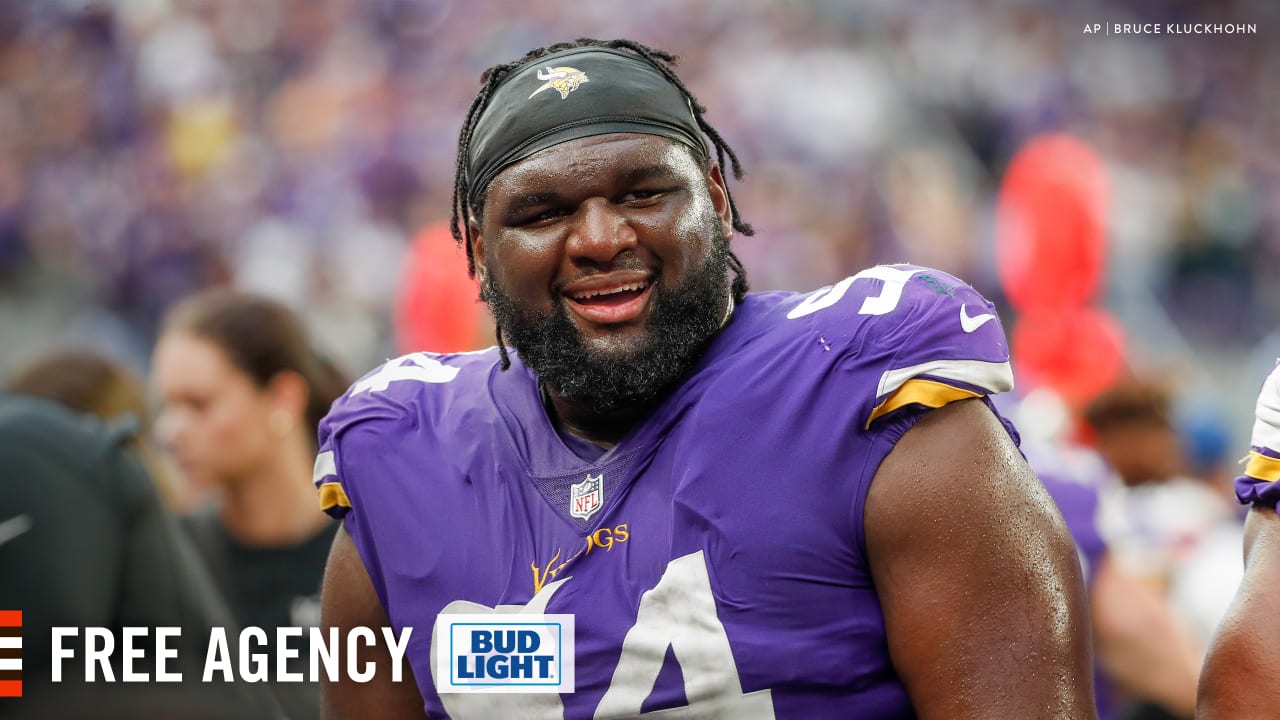 The New Orleans Saints take on the Minnesota Vikings during an NFL football  game at Tottenham Hotspur Stadium, Sunday, Oct. 2, 2022, in London. The  Minnesota Vikings won 28-25. (AP Photo/Steve Luciano