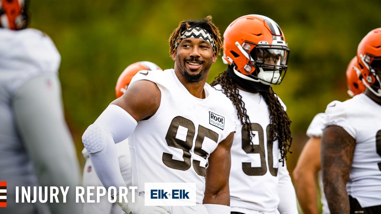 Browns' Myles Garrett suffers shoulder sprain, biceps strain in wreck