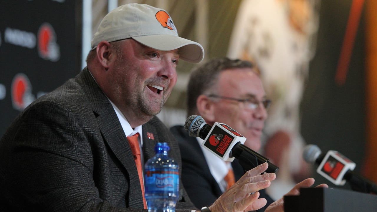 Browns' Coach Freddie Kitchens Faces NFL's Most Fascinating Task: Make The  People Around Him Believe