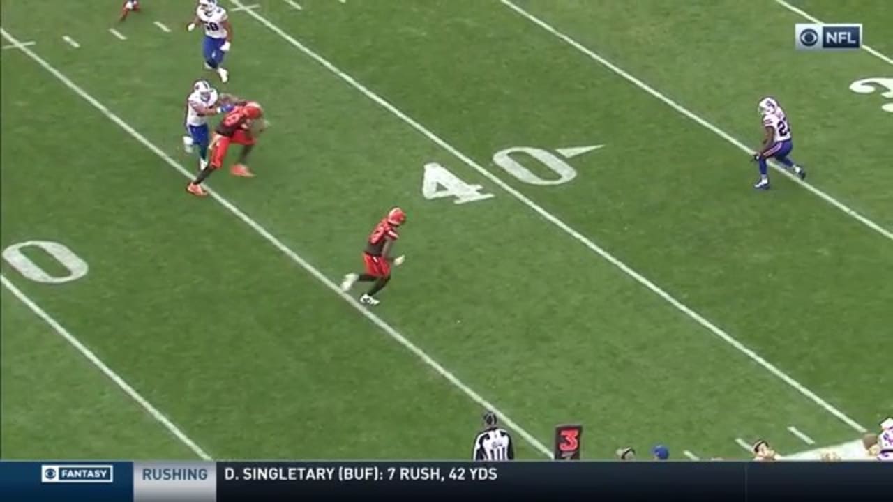 Baker Mayfield hits an open OBJ for 14 yards to convert on third down