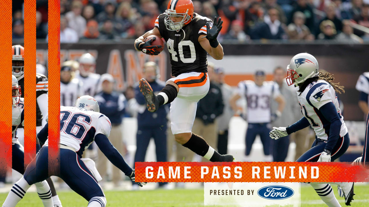 Game Pass Rewind: In a stunner, Peyton Hillis runs all over Patriots in  dominant win