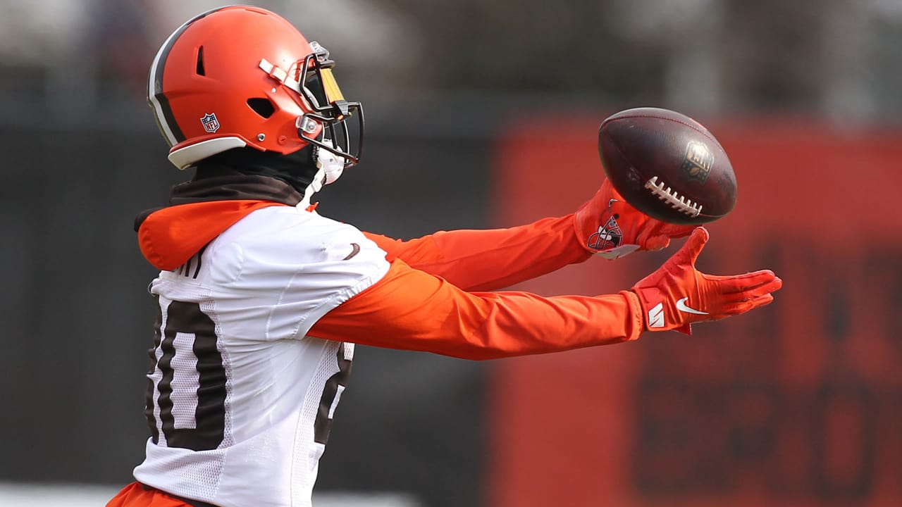 Baker Mayfield, Browns 'not satisfied' with elusive playoff win over  Steelers