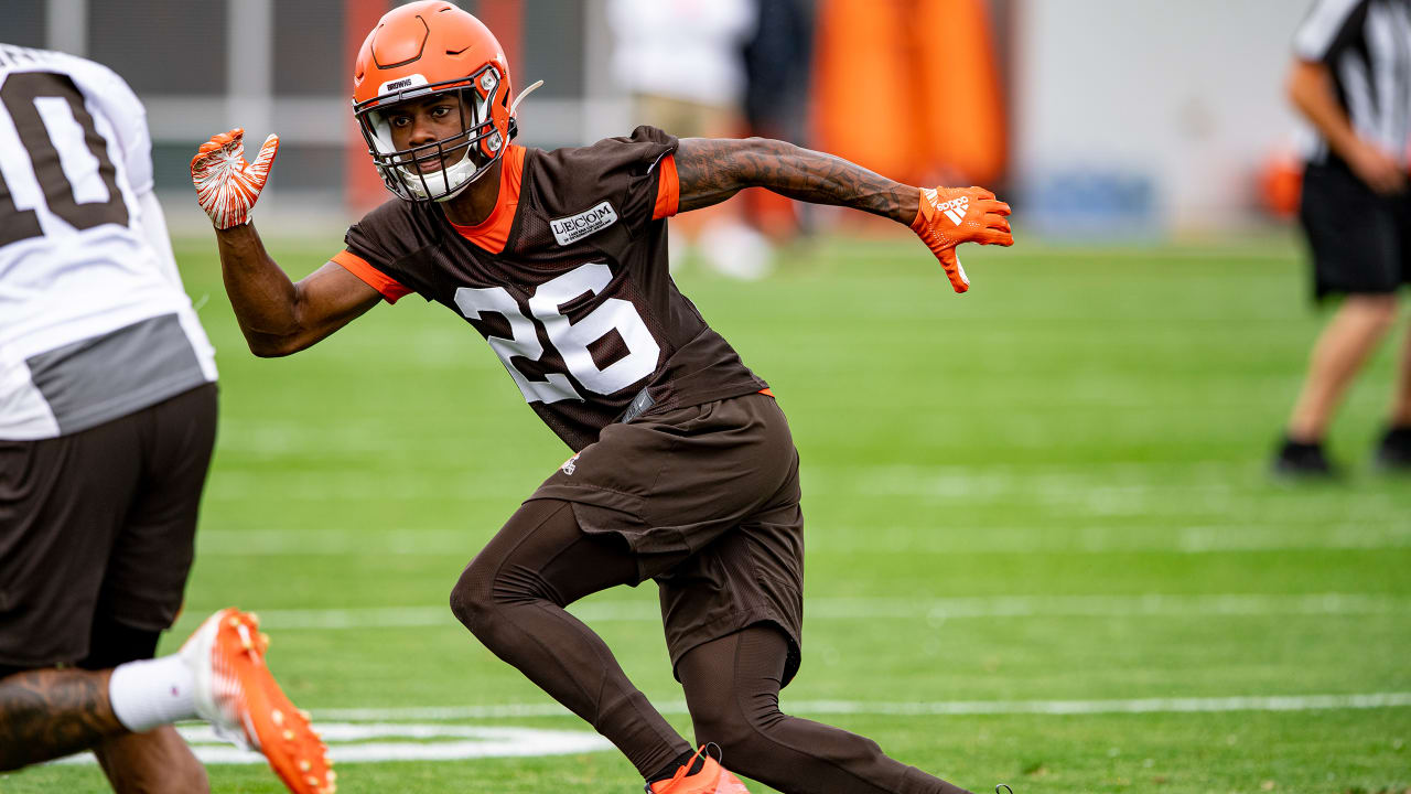 Look: Myles Garrett rocks Stipe Miocic shirt ahead of Cleveland Browns'  third preseason game