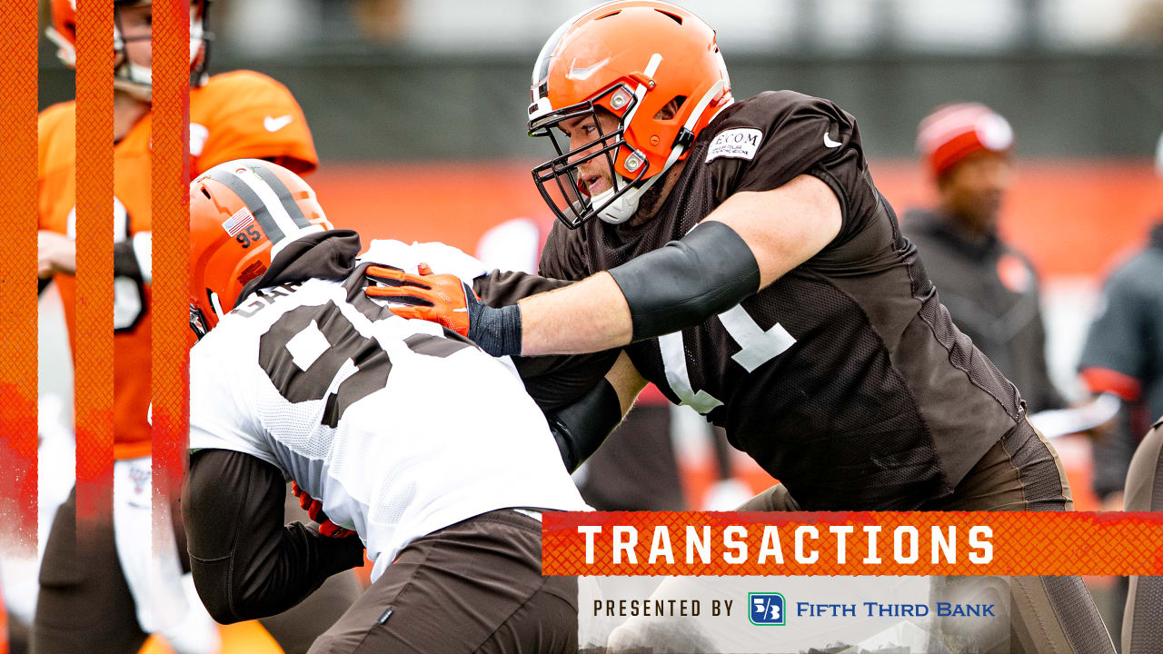 Browns sign G Colby Gossett