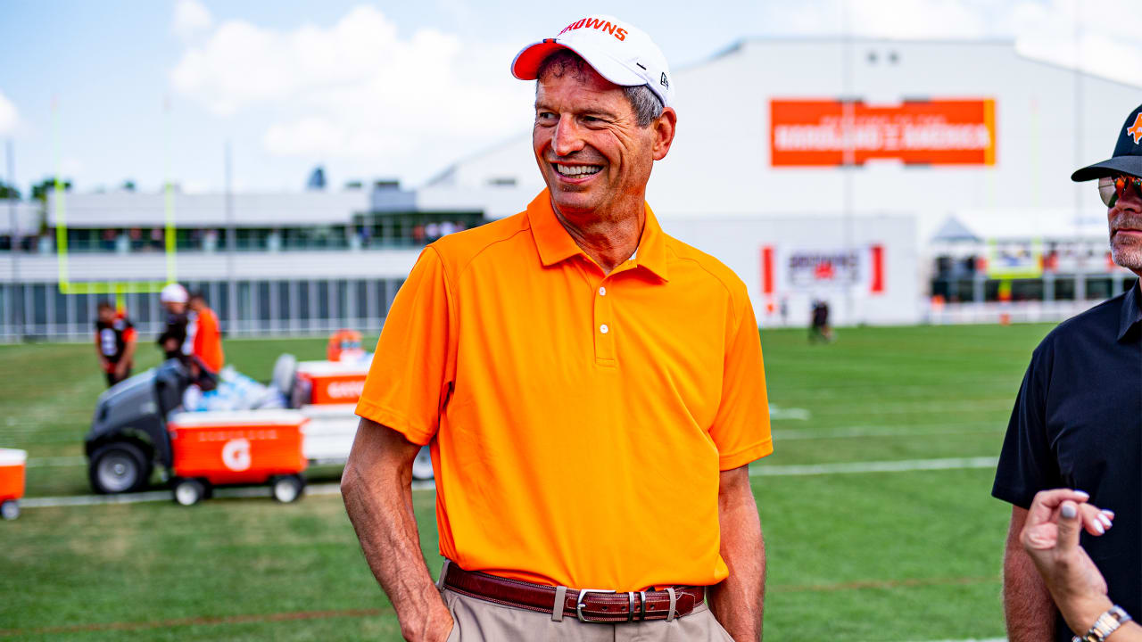 The Cleveland Browns have been EXPOSED as a team who cannot stop the run, Bernie Kosar