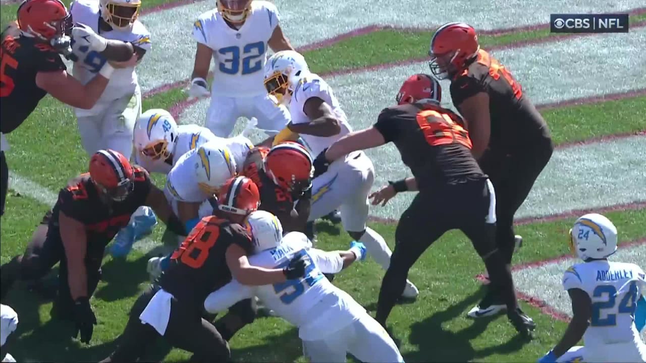 Watch Nick Chubb score his second touchdown vs. the Chargers on a 2-yard  run 