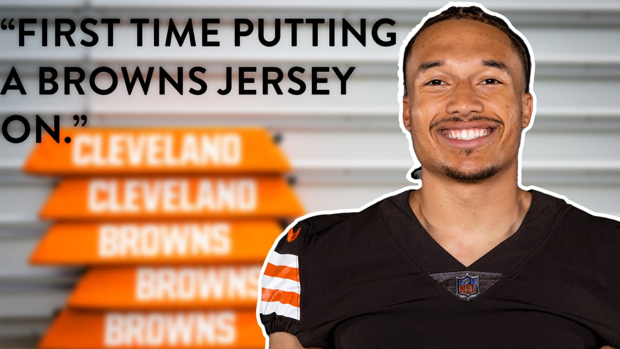 browns qb jersey meme