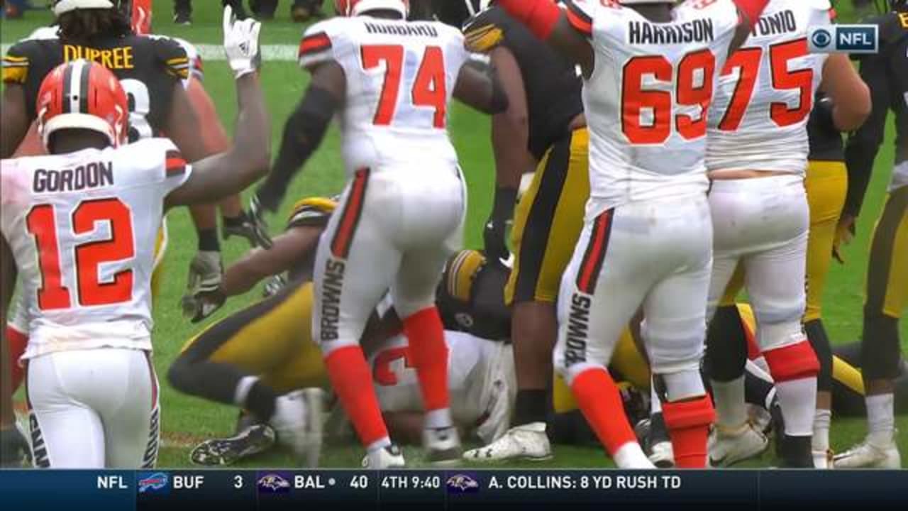 Can't-Miss Play: Cleveland Browns rookie cornerback Cameron Mitchell  catches fumble in mid-air after Browns linebacker Mohamoud Diabate's strip  of Eagles running back Trey Sermon