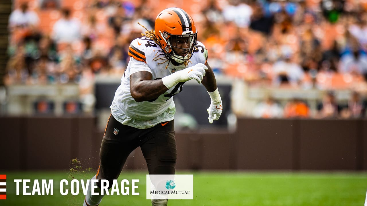 Browns defensive end Alex Wright is learning everything he can