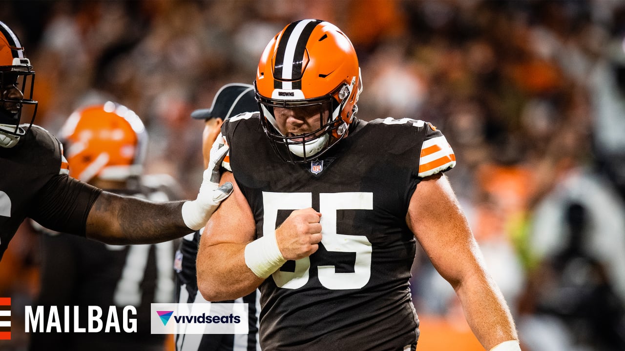 Browns Mailbag: How well has Ethan Pocic filled in at center?