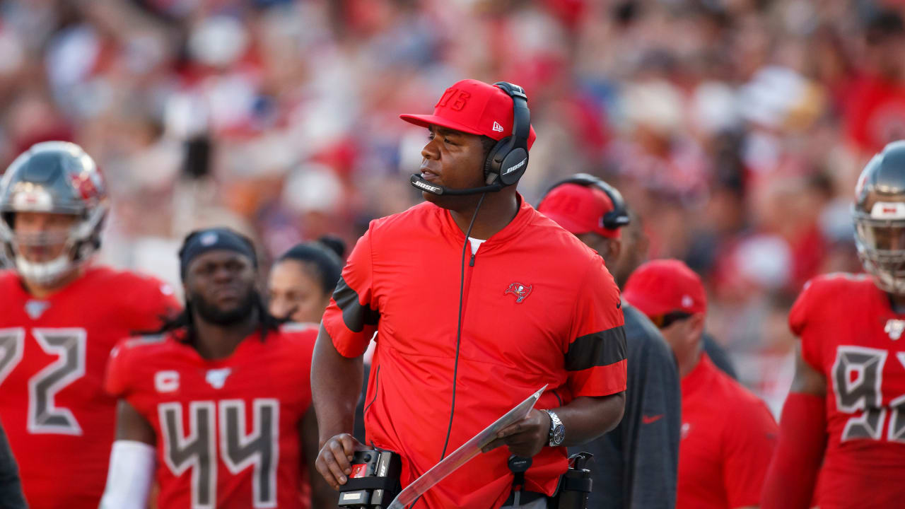 Byron Leftwich is a rising star on a Bucs coaching staff that