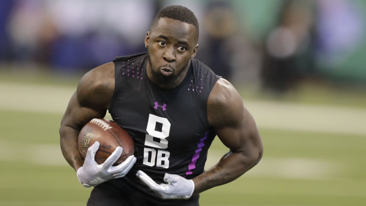 Bucs Add Former Hurricanes CB Dee Delaney