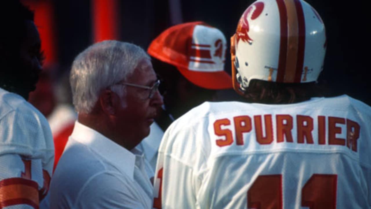 Steve Spurrier recalls his time with the 0-14 1976 Buccaneers