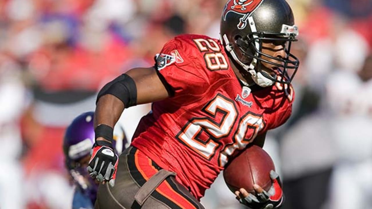 tampa bay buccaneers warrick dunn