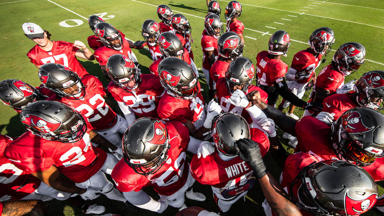 Best Photos from Bucs Training Camp Practice, Aug. 9