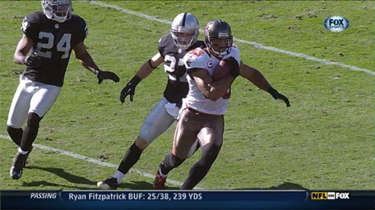 Tampa Bay Buccaneers wide receiver Vincent Jackson 64yard grab