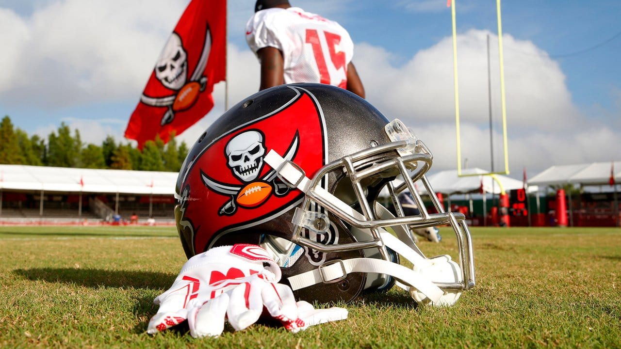 Photos Buccaneers Training Camp, August 15