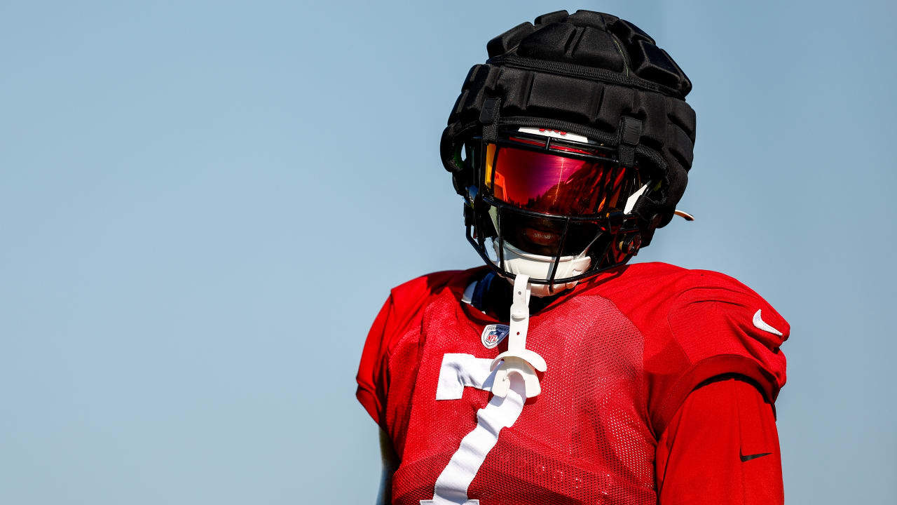 Falcons to wear fan-favorite red helmet for three games in 2023