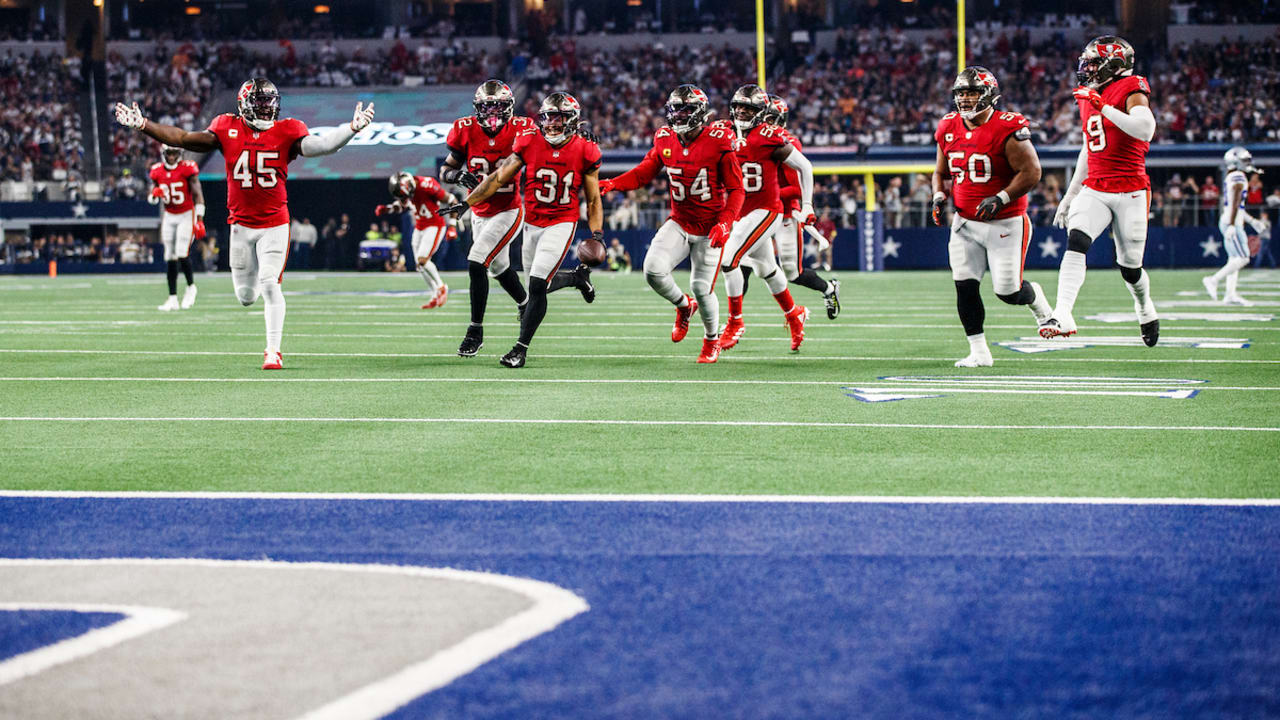 Dallas Cowboys vs. Tampa Bay Buccaneers - Wild Card Round 2022-2023 NFC  Playoffs Date/Time/Schedule/Info