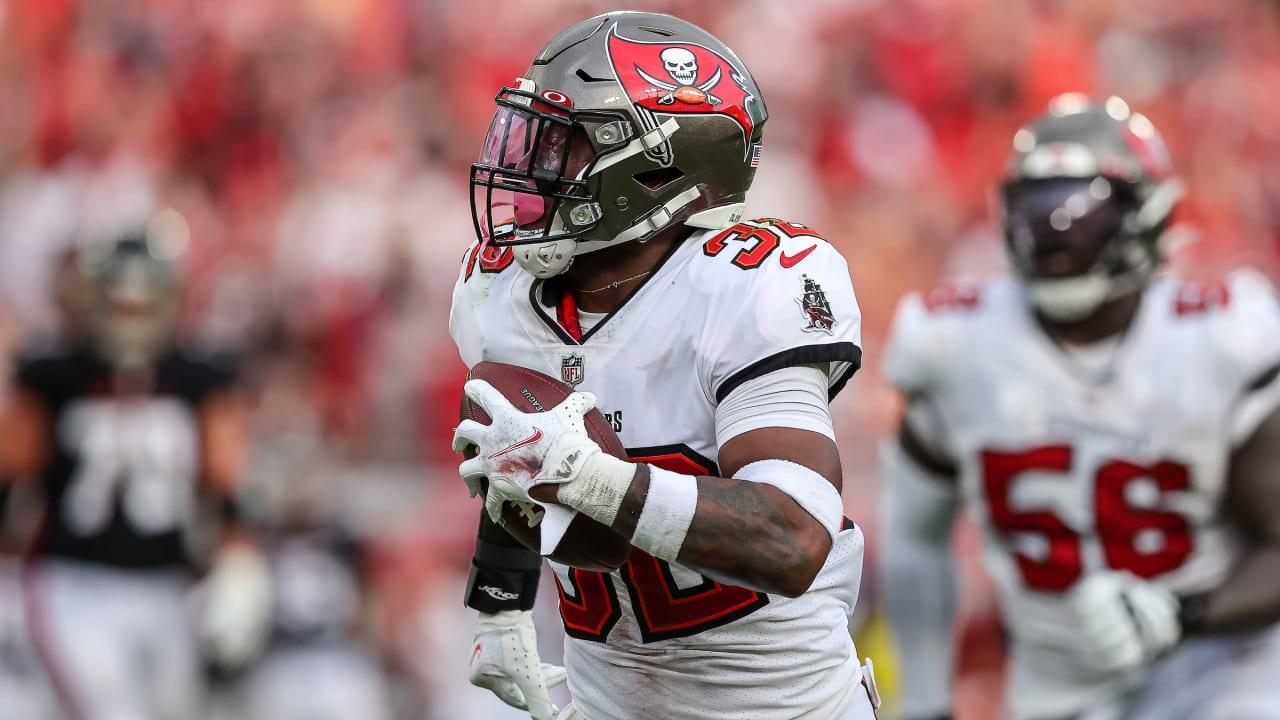 Mike Edwards' Standout Game vs. Atlanta, Bucs Preparation to Face the Rams